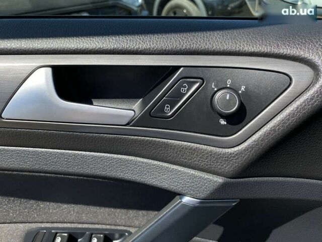 Фольксваген e-Golf, объемом двигателя 0 л и пробегом 22 тыс. км за 14400 $, фото 19 на Automoto.ua