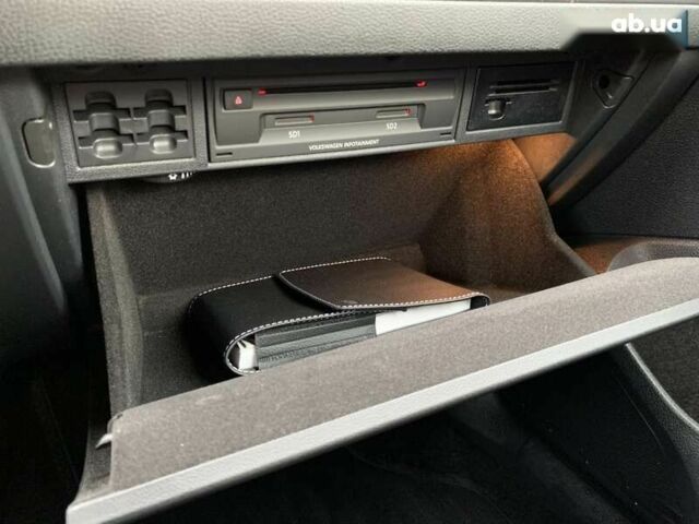 Фольксваген e-Golf, объемом двигателя 0 л и пробегом 32 тыс. км за 14400 $, фото 27 на Automoto.ua