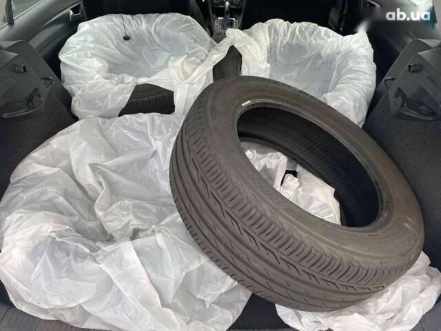 Фольксваген e-Golf, объемом двигателя 0 л и пробегом 30 тыс. км за 14400 $, фото 2 на Automoto.ua