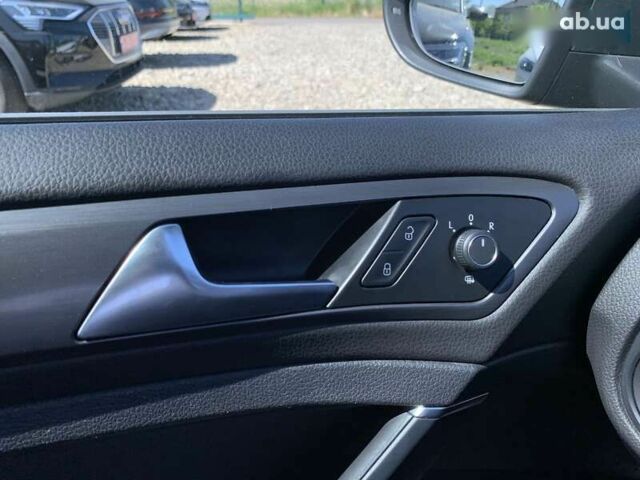 Фольксваген e-Golf, объемом двигателя 0 л и пробегом 38 тыс. км за 14300 $, фото 15 на Automoto.ua