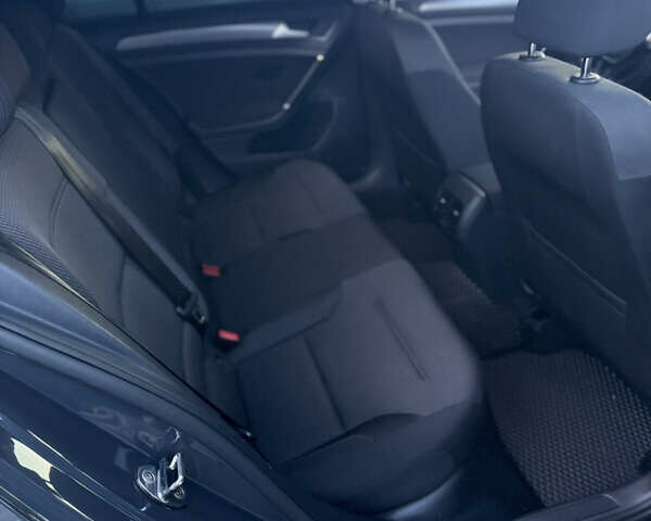 Фольксваген e-Golf, объемом двигателя 0 л и пробегом 70 тыс. км за 15500 $, фото 13 на Automoto.ua