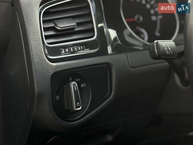 Фольксваген e-Golf, объемом двигателя 0 л и пробегом 55 тыс. км за 14000 $, фото 35 на Automoto.ua