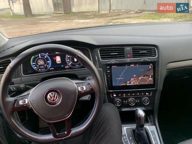 Фольксваген e-Golf, объемом двигателя 0 л и пробегом 42 тыс. км за 17999 $, фото 6 на Automoto.ua