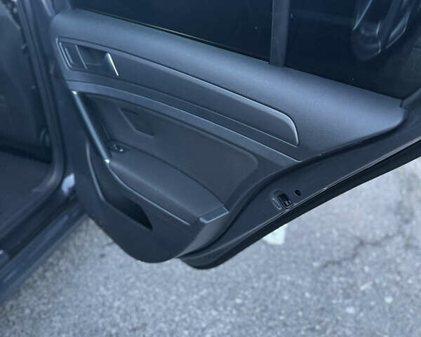 Фольксваген e-Golf, объемом двигателя 0 л и пробегом 70 тыс. км за 15500 $, фото 12 на Automoto.ua