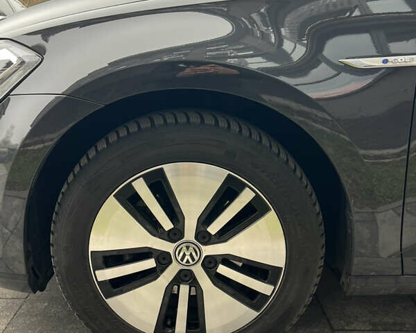 Фольксваген e-Golf, объемом двигателя 0 л и пробегом 49 тыс. км за 14600 $, фото 13 на Automoto.ua