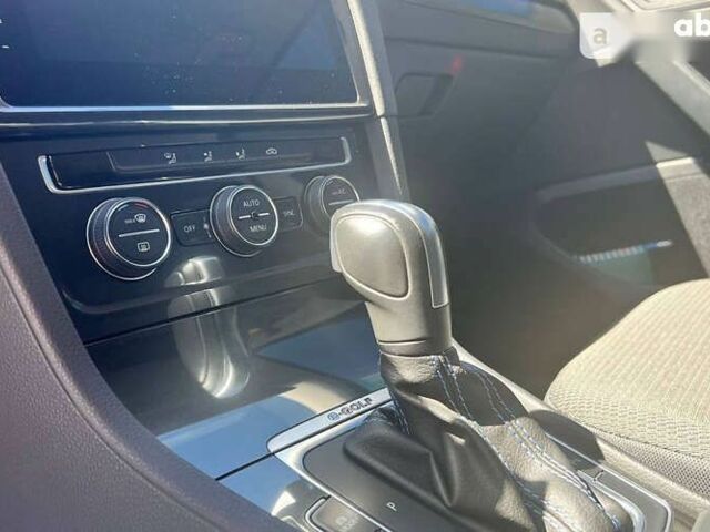 Фольксваген e-Golf, объемом двигателя 0 л и пробегом 30 тыс. км за 14800 $, фото 18 на Automoto.ua