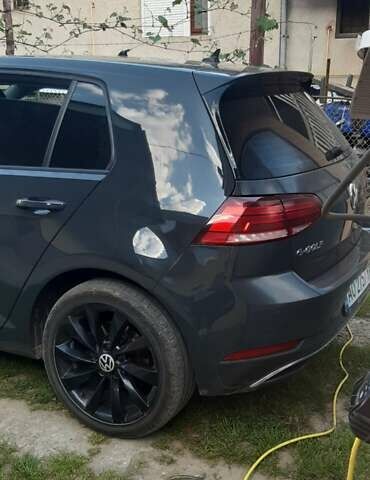 Фольксваген e-Golf, объемом двигателя 0 л и пробегом 64 тыс. км за 16500 $, фото 5 на Automoto.ua