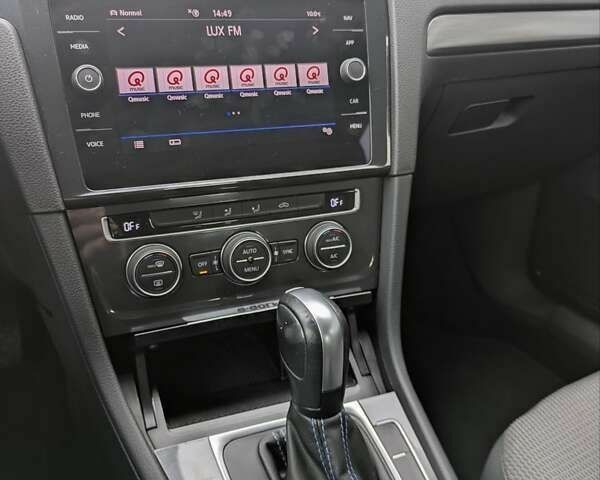Фольксваген e-Golf, объемом двигателя 0 л и пробегом 77 тыс. км за 14400 $, фото 15 на Automoto.ua