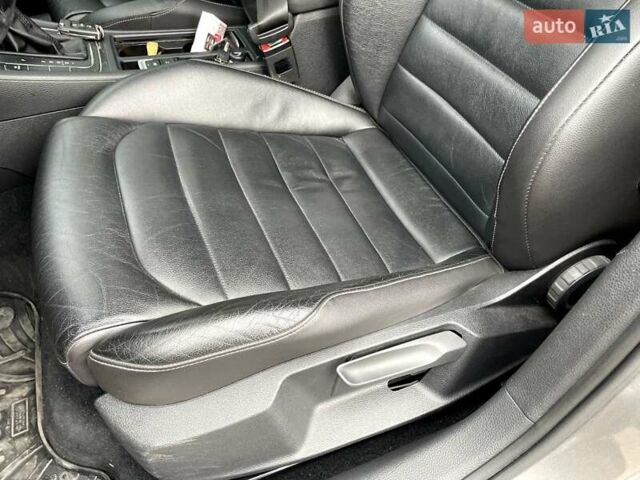 Серый Фольксваген e-Golf, объемом двигателя 0 л и пробегом 122 тыс. км за 10000 $, фото 28 на Automoto.ua