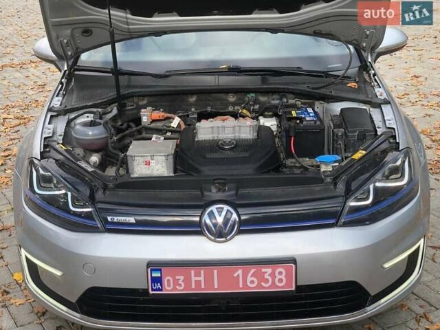Серый Фольксваген e-Golf, объемом двигателя 0 л и пробегом 157 тыс. км за 8100 $, фото 53 на Automoto.ua