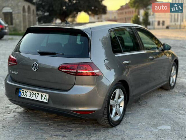 Серый Фольксваген e-Golf, объемом двигателя 0 л и пробегом 210 тыс. км за 7800 $, фото 2 на Automoto.ua