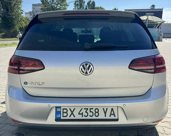 Серый Фольксваген e-Golf, объемом двигателя 0 л и пробегом 167 тыс. км за 8700 $, фото 16 на Automoto.ua