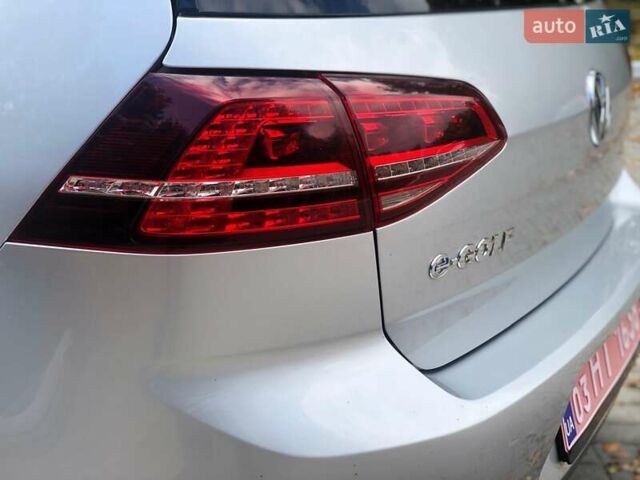Серый Фольксваген e-Golf, объемом двигателя 0 л и пробегом 157 тыс. км за 8100 $, фото 34 на Automoto.ua