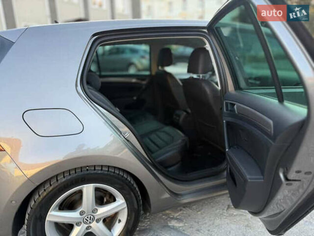 Серый Фольксваген e-Golf, объемом двигателя 0 л и пробегом 210 тыс. км за 7800 $, фото 8 на Automoto.ua