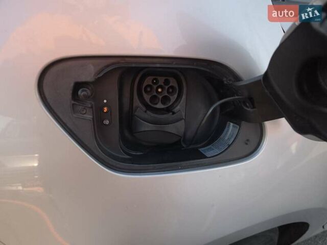 Сірий Фольксваген e-Golf, об'ємом двигуна 0 л та пробігом 108 тис. км за 9999 $, фото 15 на Automoto.ua