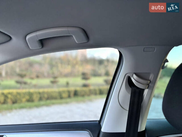 Серый Фольксваген e-Golf, объемом двигателя 0 л и пробегом 161 тыс. км за 8499 $, фото 29 на Automoto.ua