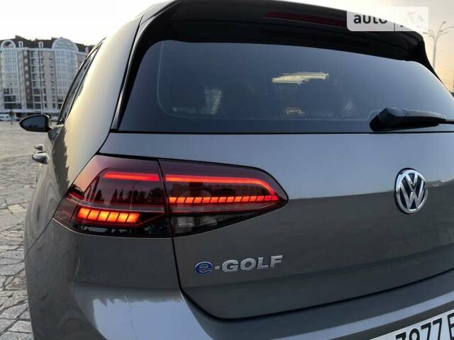 Серый Фольксваген e-Golf, объемом двигателя 0 л и пробегом 129 тыс. км за 13200 $, фото 43 на Automoto.ua