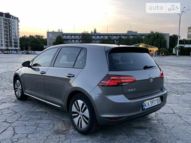 Серый Фольксваген e-Golf, объемом двигателя 0 л и пробегом 129 тыс. км за 13200 $, фото 6 на Automoto.ua