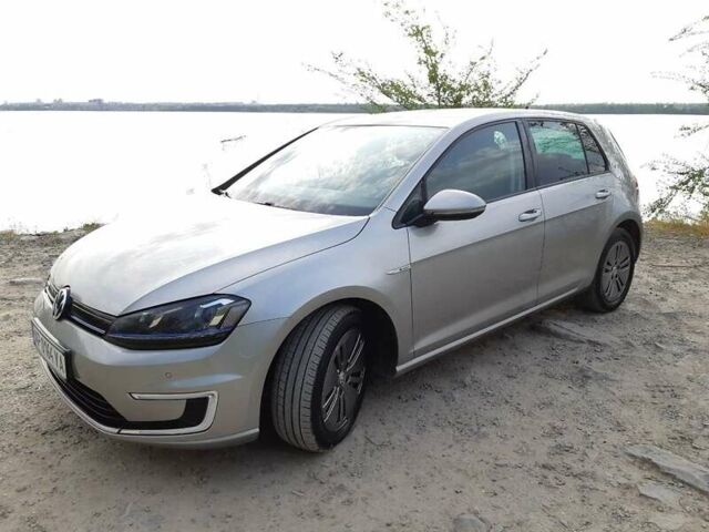 Сірий Фольксваген e-Golf, об'ємом двигуна 0 л та пробігом 127 тис. км за 14300 $, фото 13 на Automoto.ua