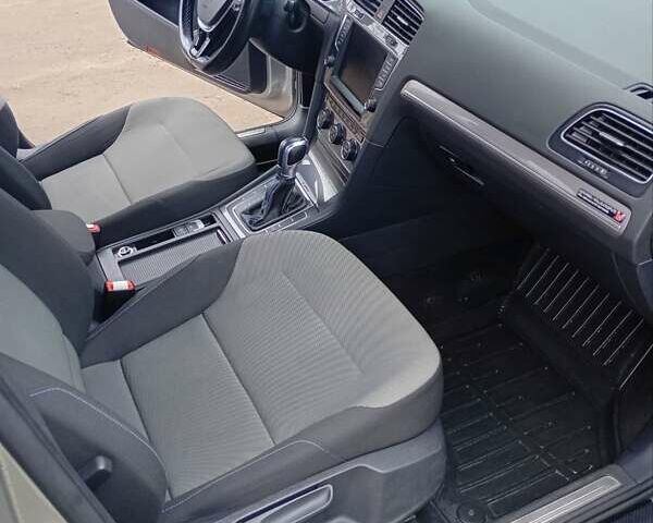 Сірий Фольксваген e-Golf, об'ємом двигуна 0 л та пробігом 130 тис. км за 9100 $, фото 9 на Automoto.ua