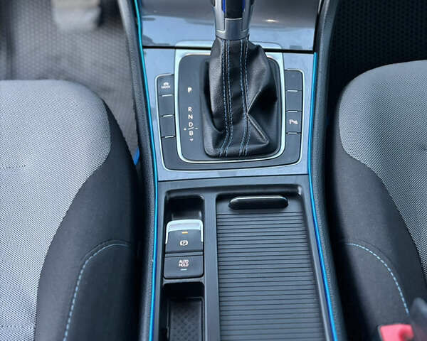 Сірий Фольксваген e-Golf, об'ємом двигуна 0 л та пробігом 161 тис. км за 8950 $, фото 34 на Automoto.ua