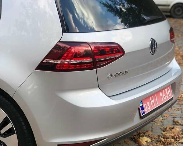 Серый Фольксваген e-Golf, объемом двигателя 0 л и пробегом 157 тыс. км за 8100 $, фото 16 на Automoto.ua