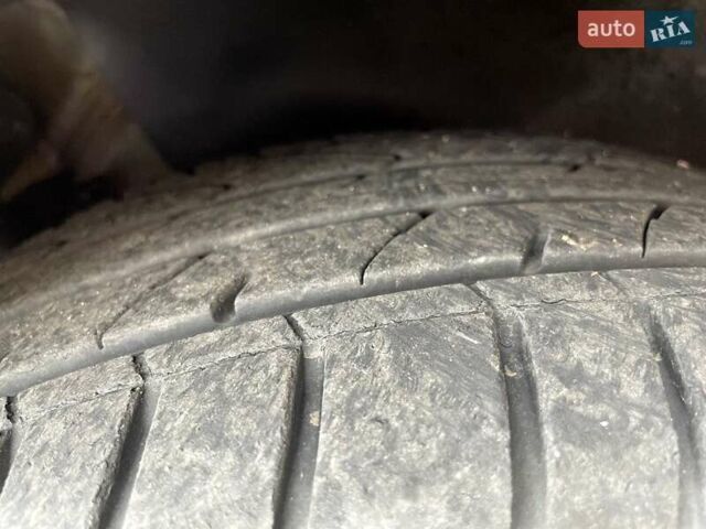 Серый Фольксваген e-Golf, объемом двигателя 0 л и пробегом 122 тыс. км за 10000 $, фото 14 на Automoto.ua