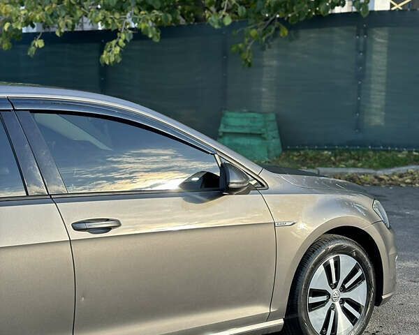 Сірий Фольксваген e-Golf, об'ємом двигуна 0 л та пробігом 122 тис. км за 8500 $, фото 7 на Automoto.ua