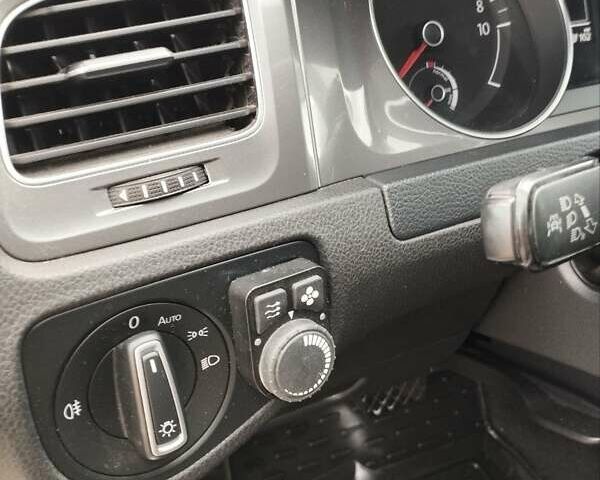 Серый Фольксваген e-Golf, объемом двигателя 0 л и пробегом 130 тыс. км за 8800 $, фото 14 на Automoto.ua