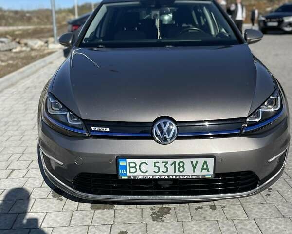 Сірий Фольксваген e-Golf, об'ємом двигуна 0 л та пробігом 112 тис. км за 8200 $, фото 2 на Automoto.ua
