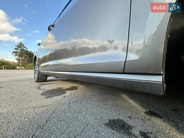 Сірий Фольксваген e-Golf, об'ємом двигуна 0 л та пробігом 122 тис. км за 8500 $, фото 12 на Automoto.ua