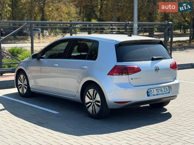 Сірий Фольксваген e-Golf, об'ємом двигуна 0 л та пробігом 91 тис. км за 9200 $, фото 7 на Automoto.ua