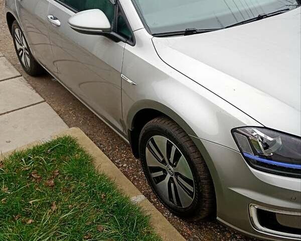 Сірий Фольксваген e-Golf, об'ємом двигуна 0 л та пробігом 130 тис. км за 9100 $, фото 4 на Automoto.ua