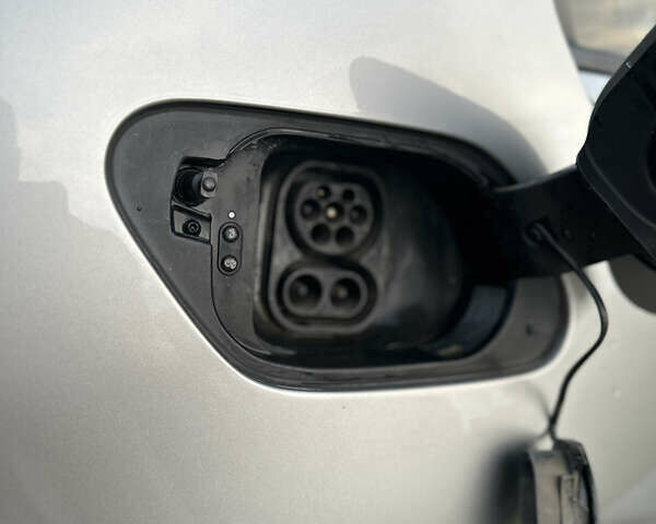 Серый Фольксваген e-Golf, объемом двигателя 0 л и пробегом 143 тыс. км за 9500 $, фото 41 на Automoto.ua