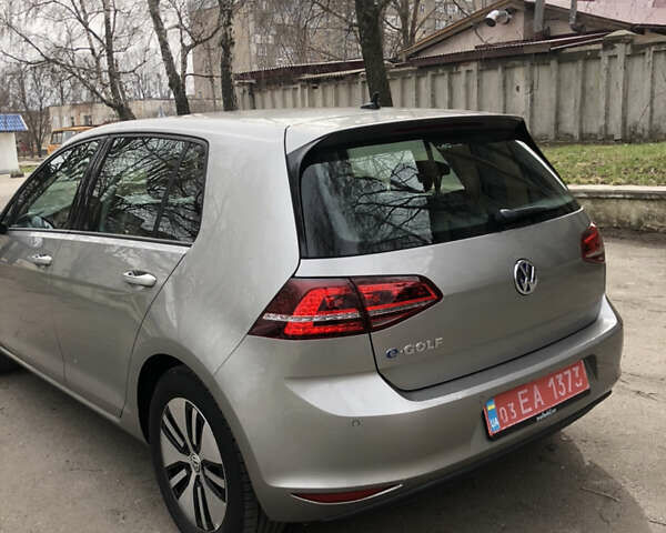 Сірий Фольксваген e-Golf, об'ємом двигуна 0 л та пробігом 82 тис. км за 10900 $, фото 14 на Automoto.ua