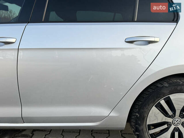 Сірий Фольксваген e-Golf, об'ємом двигуна 0 л та пробігом 162 тис. км за 8299 $, фото 59 на Automoto.ua