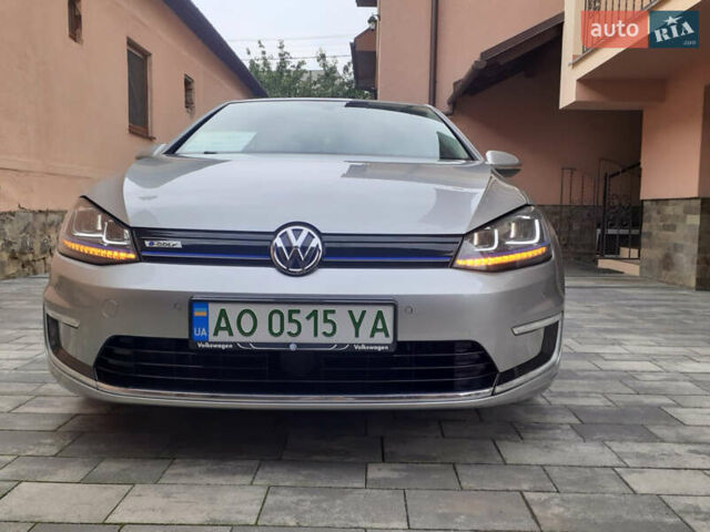 Серый Фольксваген e-Golf, объемом двигателя 0 л и пробегом 133 тыс. км за 9499 $, фото 8 на Automoto.ua