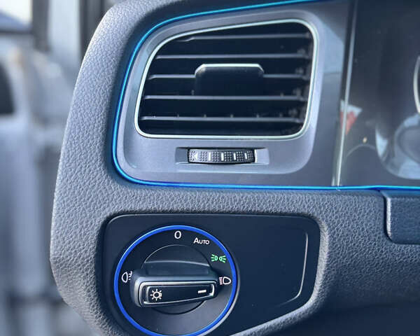 Сірий Фольксваген e-Golf, об'ємом двигуна 0 л та пробігом 161 тис. км за 8950 $, фото 62 на Automoto.ua