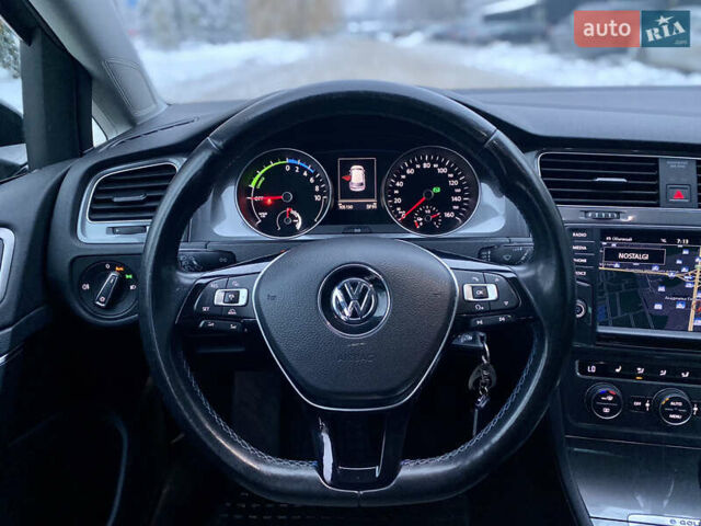 Сірий Фольксваген e-Golf, об'ємом двигуна 0 л та пробігом 105 тис. км за 7800 $, фото 20 на Automoto.ua