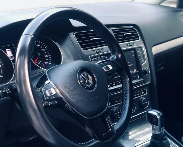 Серый Фольксваген e-Golf, объемом двигателя 0 л и пробегом 157 тыс. км за 8100 $, фото 38 на Automoto.ua