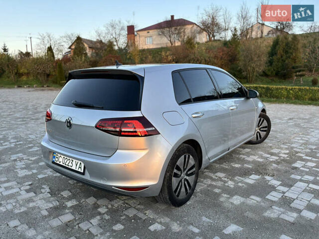 Серый Фольксваген e-Golf, объемом двигателя 0 л и пробегом 162 тыс. км за 8499 $, фото 12 на Automoto.ua