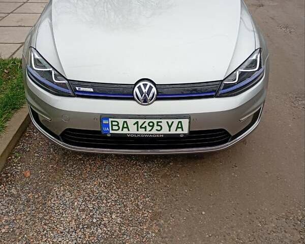 Сірий Фольксваген e-Golf, об'ємом двигуна 0 л та пробігом 130 тис. км за 9100 $, фото 1 на Automoto.ua