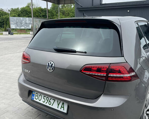 Серый Фольксваген e-Golf, объемом двигателя 0 л и пробегом 195 тыс. км за 7699 $, фото 10 на Automoto.ua
