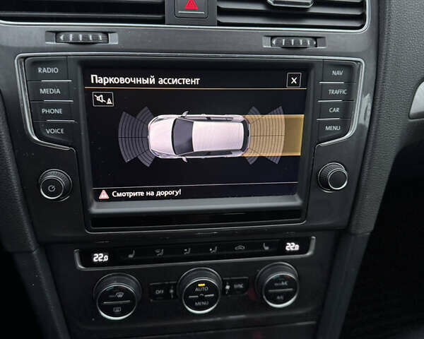 Серый Фольксваген e-Golf, объемом двигателя 0 л и пробегом 163 тыс. км за 8600 $, фото 11 на Automoto.ua