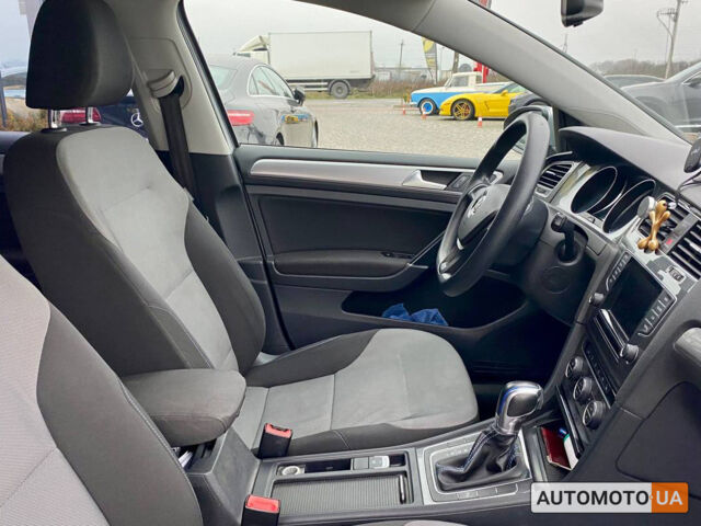 Серый Фольксваген e-Golf, объемом двигателя 24 л и пробегом 97 тыс. км за 14500 $, фото 26 на Automoto.ua