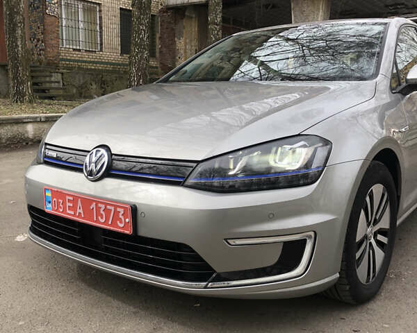 Сірий Фольксваген e-Golf, об'ємом двигуна 0 л та пробігом 82 тис. км за 10900 $, фото 21 на Automoto.ua