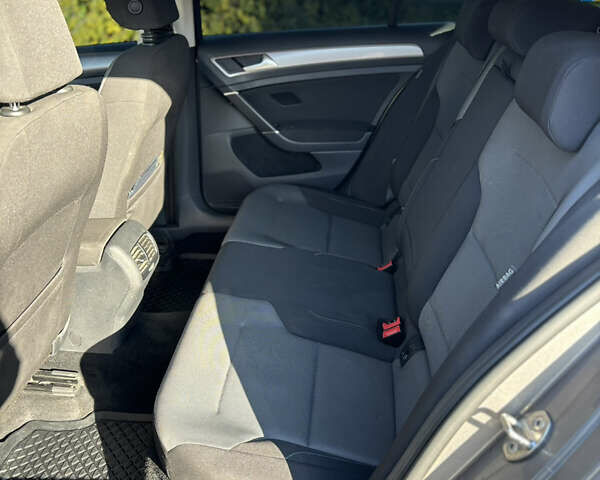 Сірий Фольксваген e-Golf, об'ємом двигуна 0 л та пробігом 122 тис. км за 8500 $, фото 15 на Automoto.ua