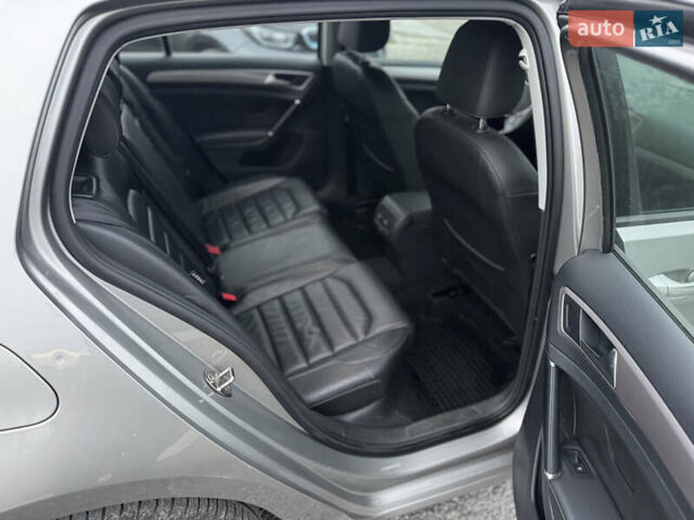 Серый Фольксваген e-Golf, объемом двигателя 0 л и пробегом 163 тыс. км за 8600 $, фото 19 на Automoto.ua