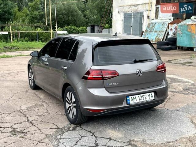 Серый Фольксваген e-Golf, объемом двигателя 0 л и пробегом 122 тыс. км за 10000 $, фото 27 на Automoto.ua