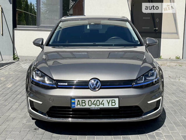 Серый Фольксваген e-Golf, объемом двигателя 0 л и пробегом 78 тыс. км за 13400 $, фото 4 на Automoto.ua